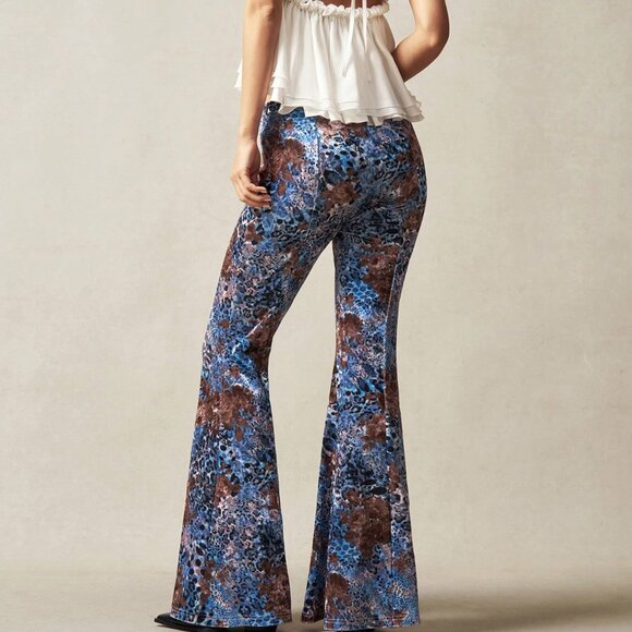 Blue Boho Women's Knitted Leopard Print Flared Pants - Picture 2 of 4